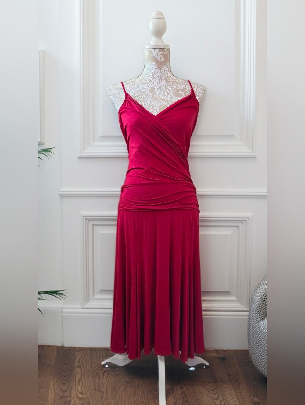 BCBG Burgundy Red Draped Jersey V-Neckline Cocktail Holiday Dress Size  M